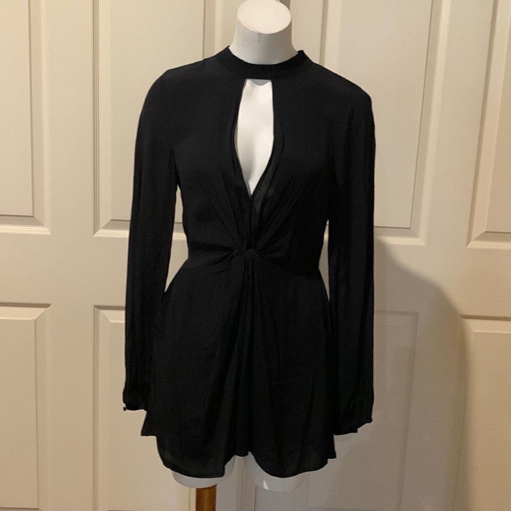 LUSH Romper Delta front twist with keyhole. Size small.